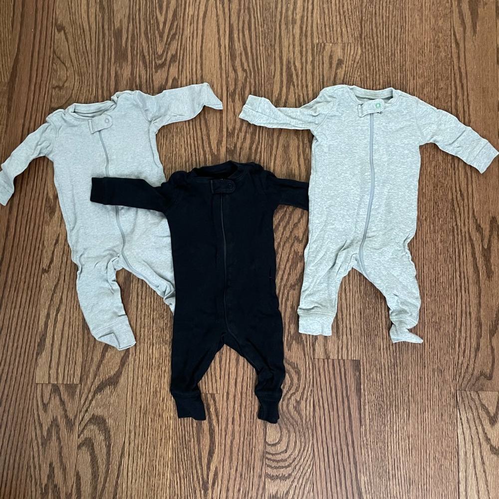 3 Primary rompers, 3-6M
